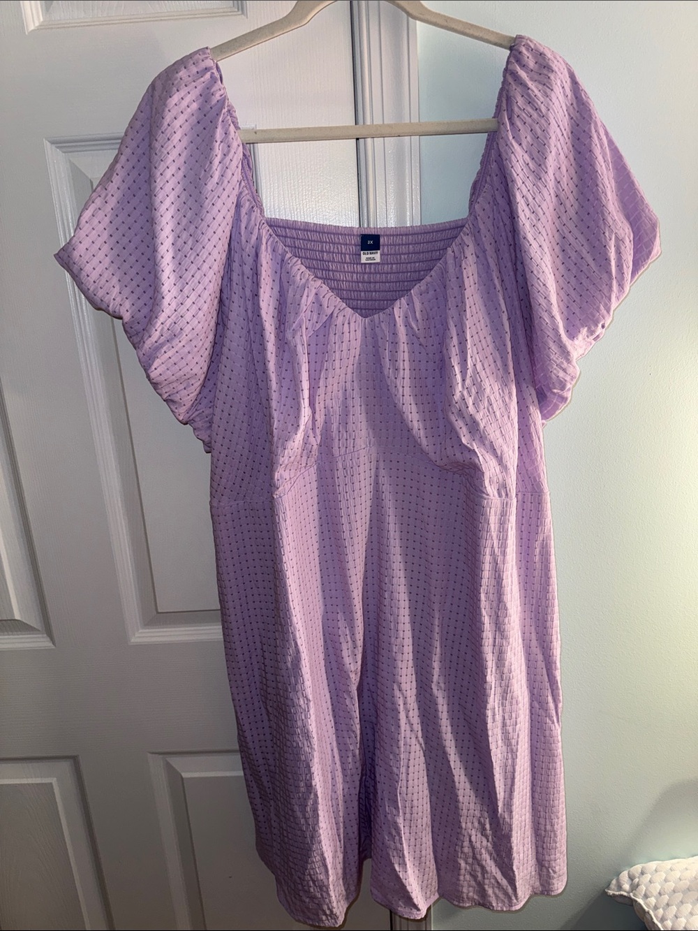Old Navy Lavender Puff-Sleeve V-Neck Chemise